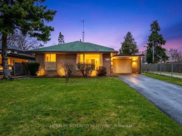 327 The West Mall, Etobicoke, ON M9C 1C8