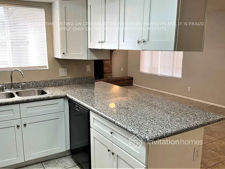 3705 W Purdue Ave — Photo 10