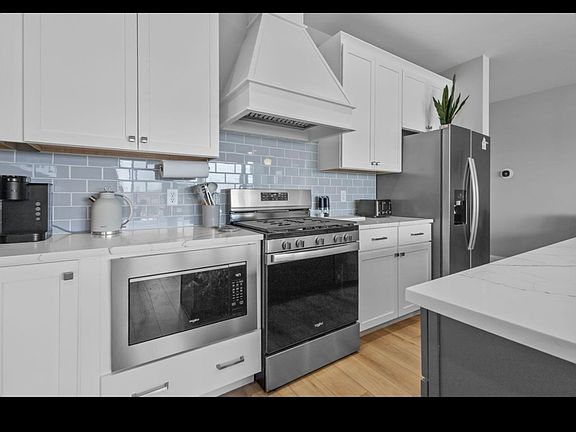 4th image of 6161 S Dune Harbor Dr Unit 7