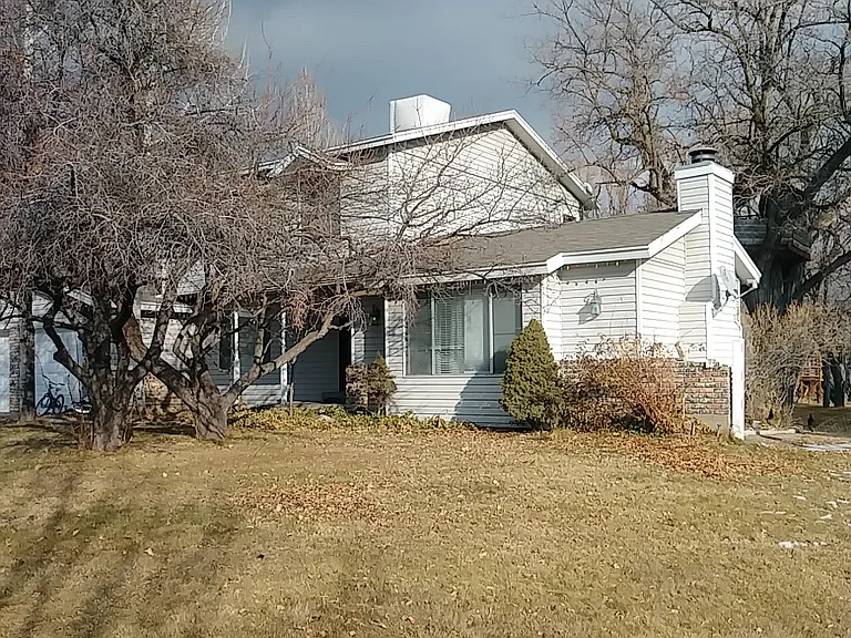 10886 N 6000 W — Photo 2