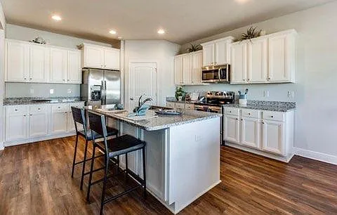 123 Bridge Harbor Dr — Photo 2