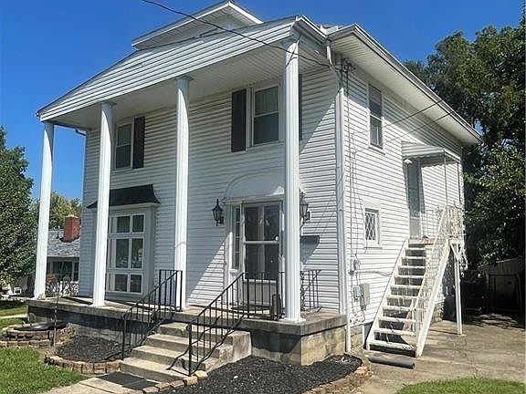 4th image of 3006 E High St