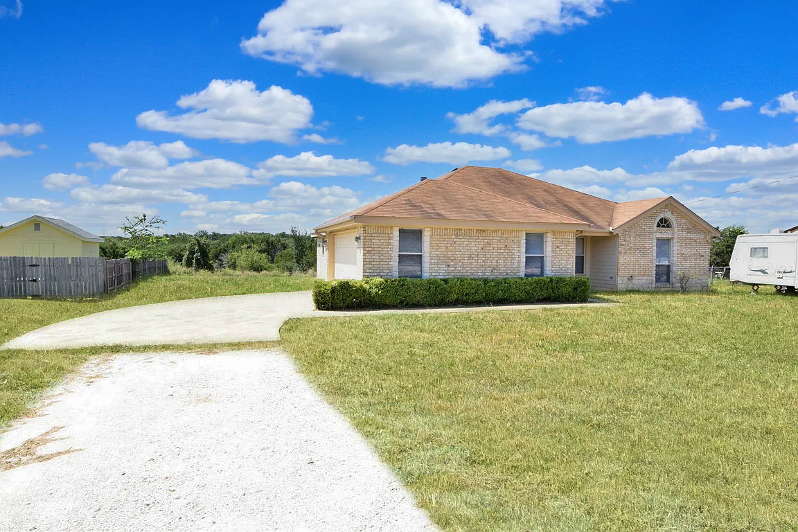 4041 Wells Dr, Kempner — Photo 2
