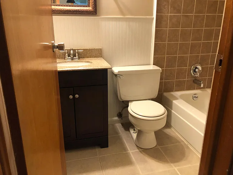 7336 Kyles Station Rd — Photo 14