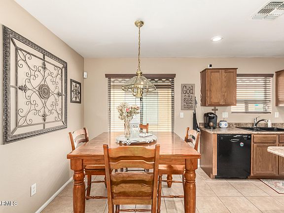 5th image of 41416 W PRYOR Lane