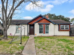 10410 Huntington Dale Dr, Houston, TX 77099