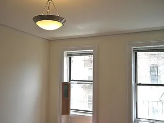 Rented by Rapid Realty Cobble Hill