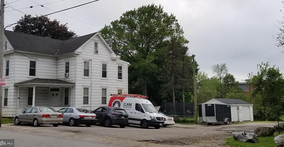 2nd image of 54 E Maple St