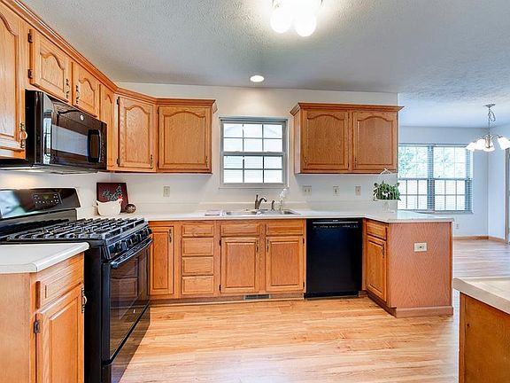 5th image of 4332 Mason Dixon Dr