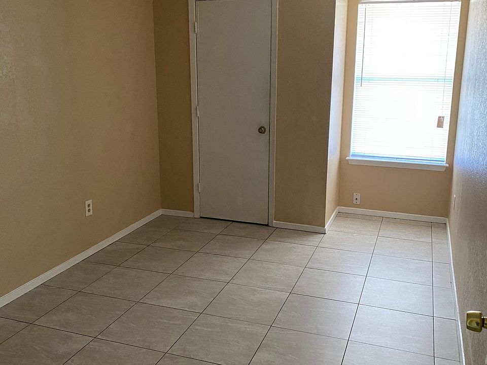 1st image of 2437 Doreen St #1