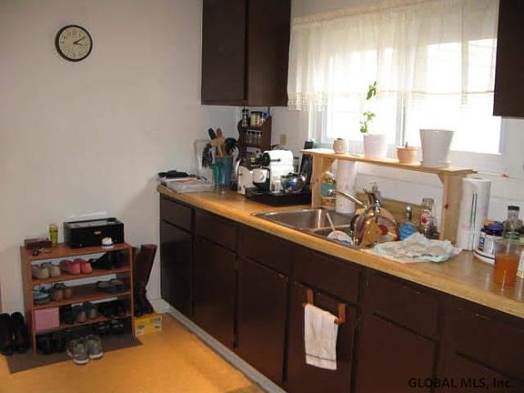 5th image of 524 Maple Ave #3
