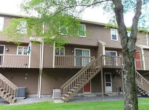 2nd image of 122 Heritage Dr