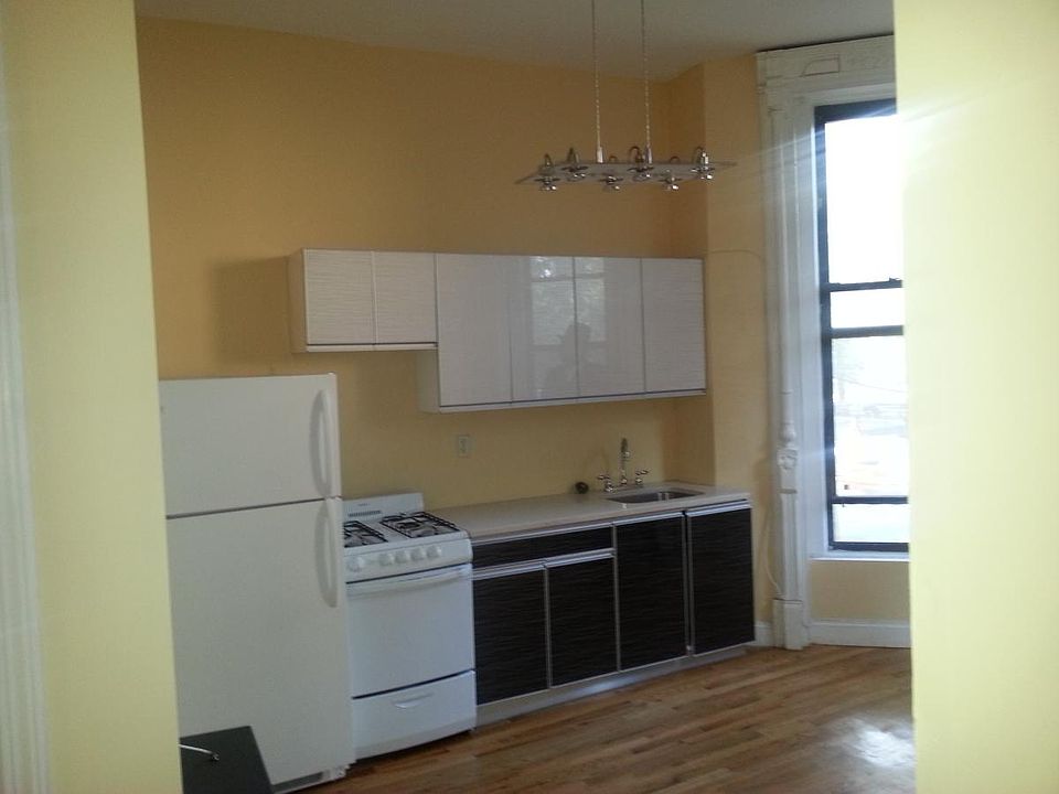 1st image of 660 Lafayette Ave Ste 1