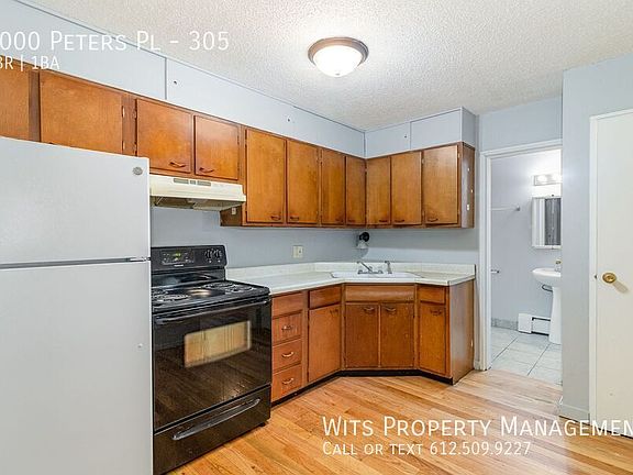 3rd image of 1000 Peters Pl APT 305