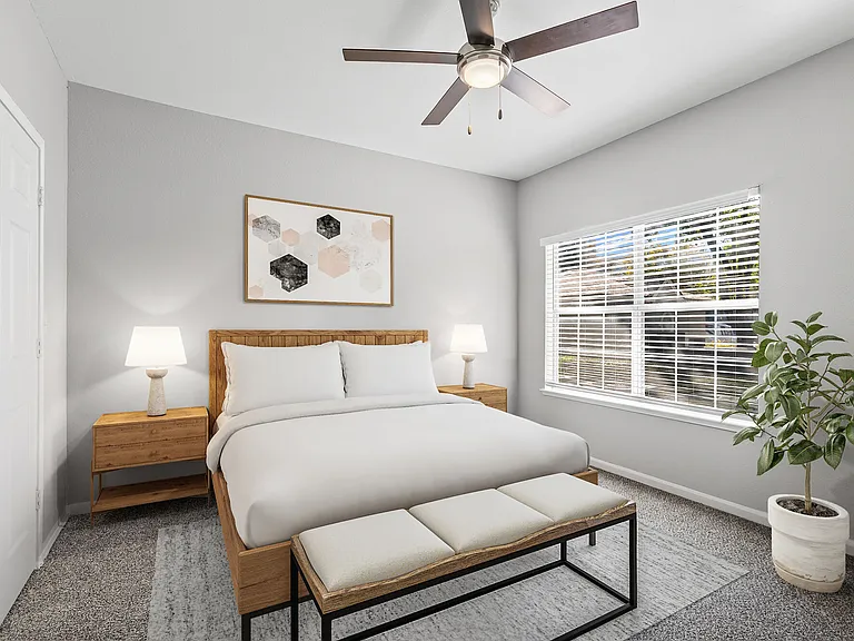 Benton Pointe — Photo 10