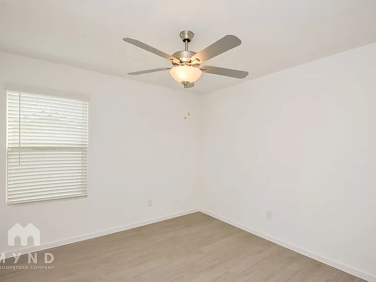 2716 Mistwood Dr — Photo 19