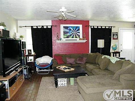 2nd image of 1511 Lindsey St