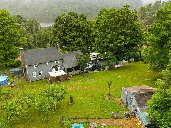 4th image of 39 Briar Hill Road