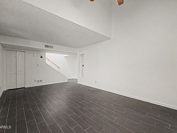 5th image of 1342 W EMERALD Avenue #248