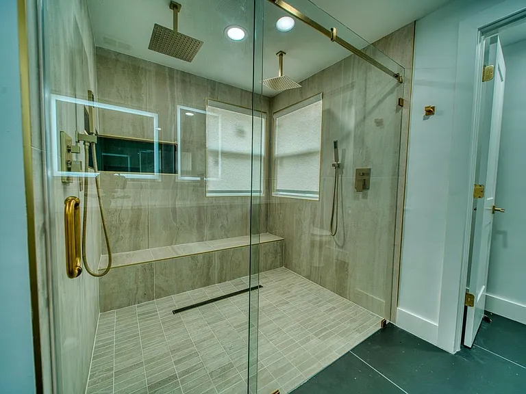 1542 Sugarwood Cir — Photo 2