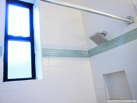 Rented by Sovereign Associates | media 10