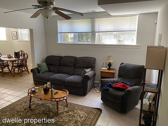 2nd image of 3433-3443 N Lakewood Ave Unit 3433