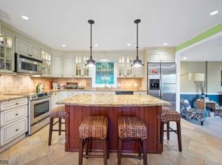 133 Springbrook Trl, Sparta, NJ 07871