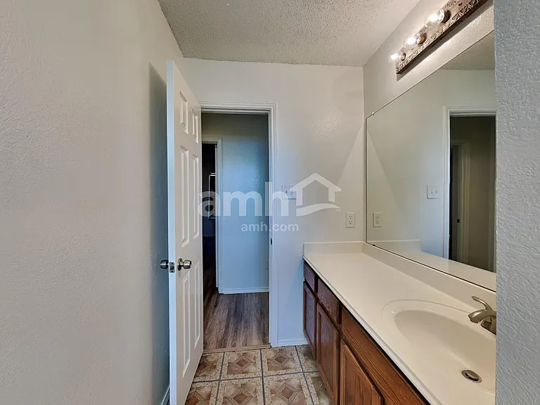 10308 Oak Branch Ln — Photo 17