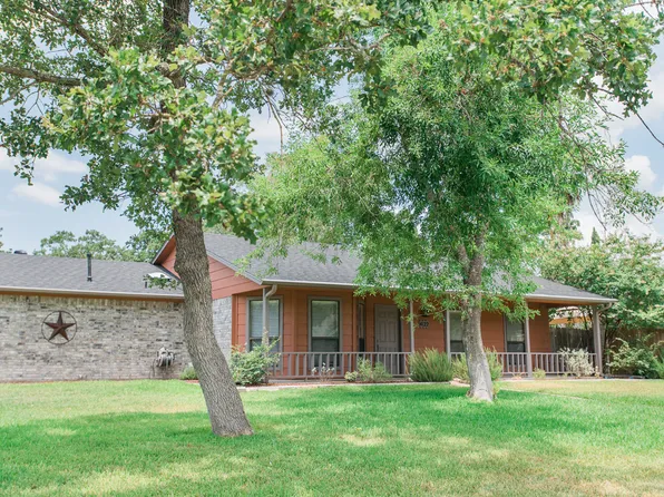 4122 Warwick Ln, Bryan, TX 77802