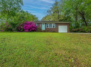 1121 Inverness Ln, Hanahan, SC 29410
