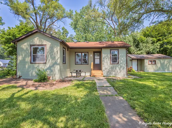 1501 Round Lake Dr, Round Lake Beach, IL 60073