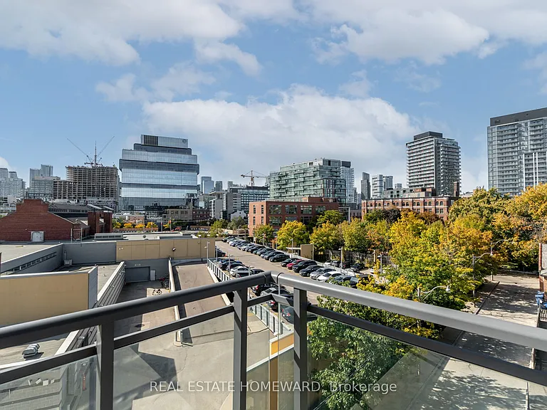 90 Trinity St #709 — Photo 19