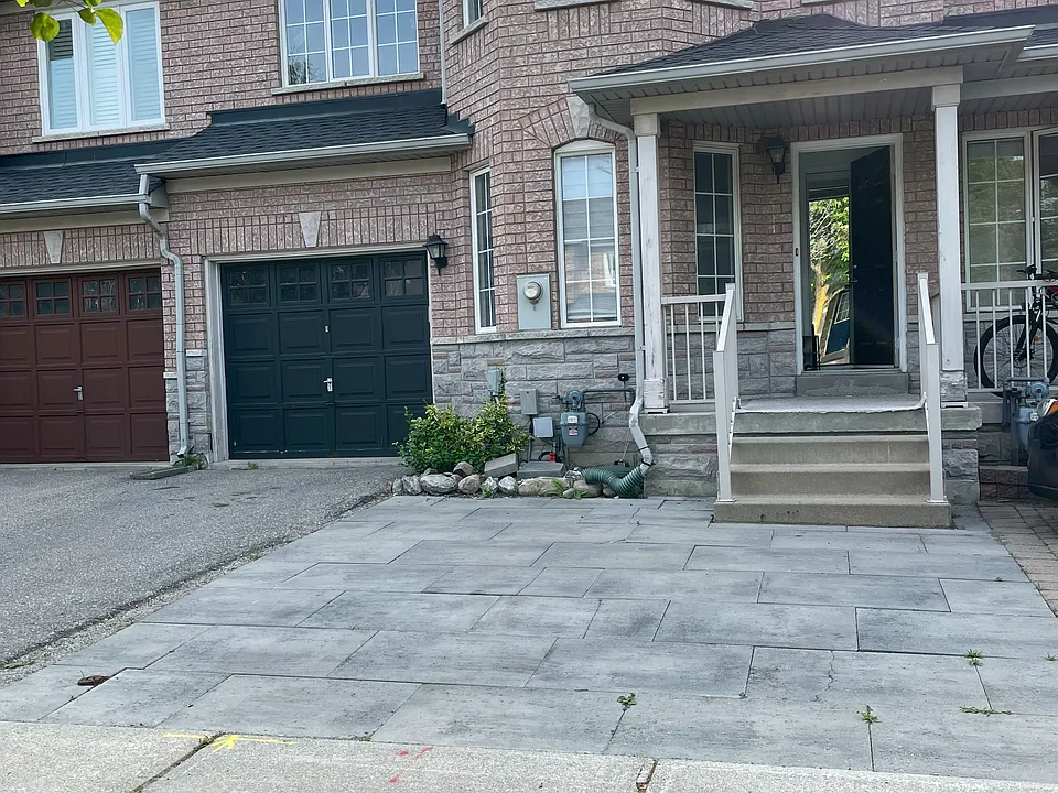 47 Waterton Cres