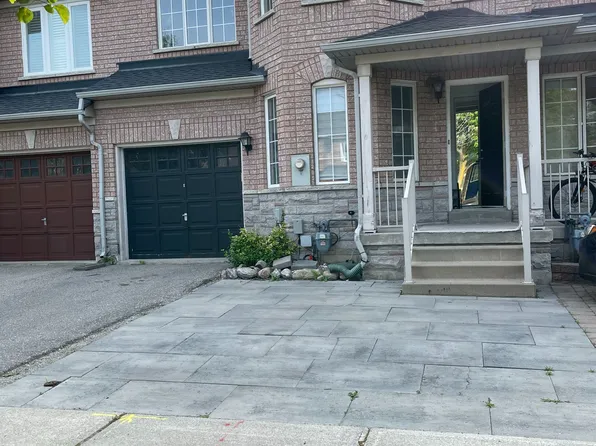 47 Waterton Cres, Richmond Hill, ON L4B 4L2