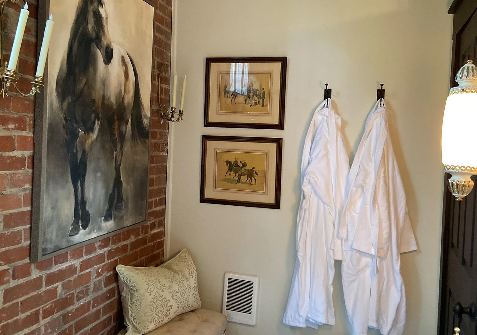 563 English St — Photo 4
