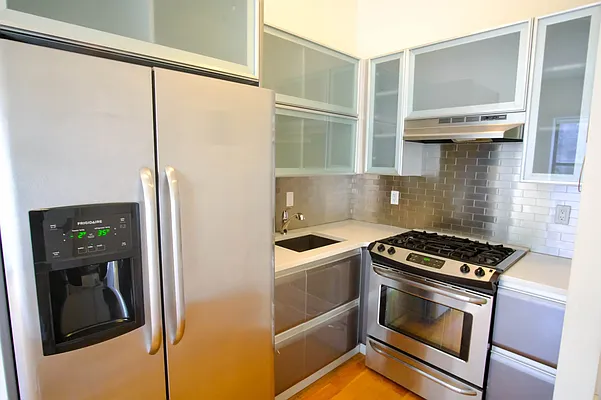 Rented by Bohemia Realty Group | media 14