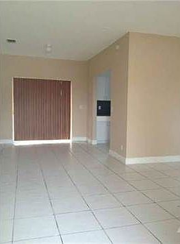 040443_8548433_3527464395