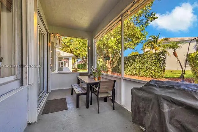2405 SE 5th Ct — Photo 33