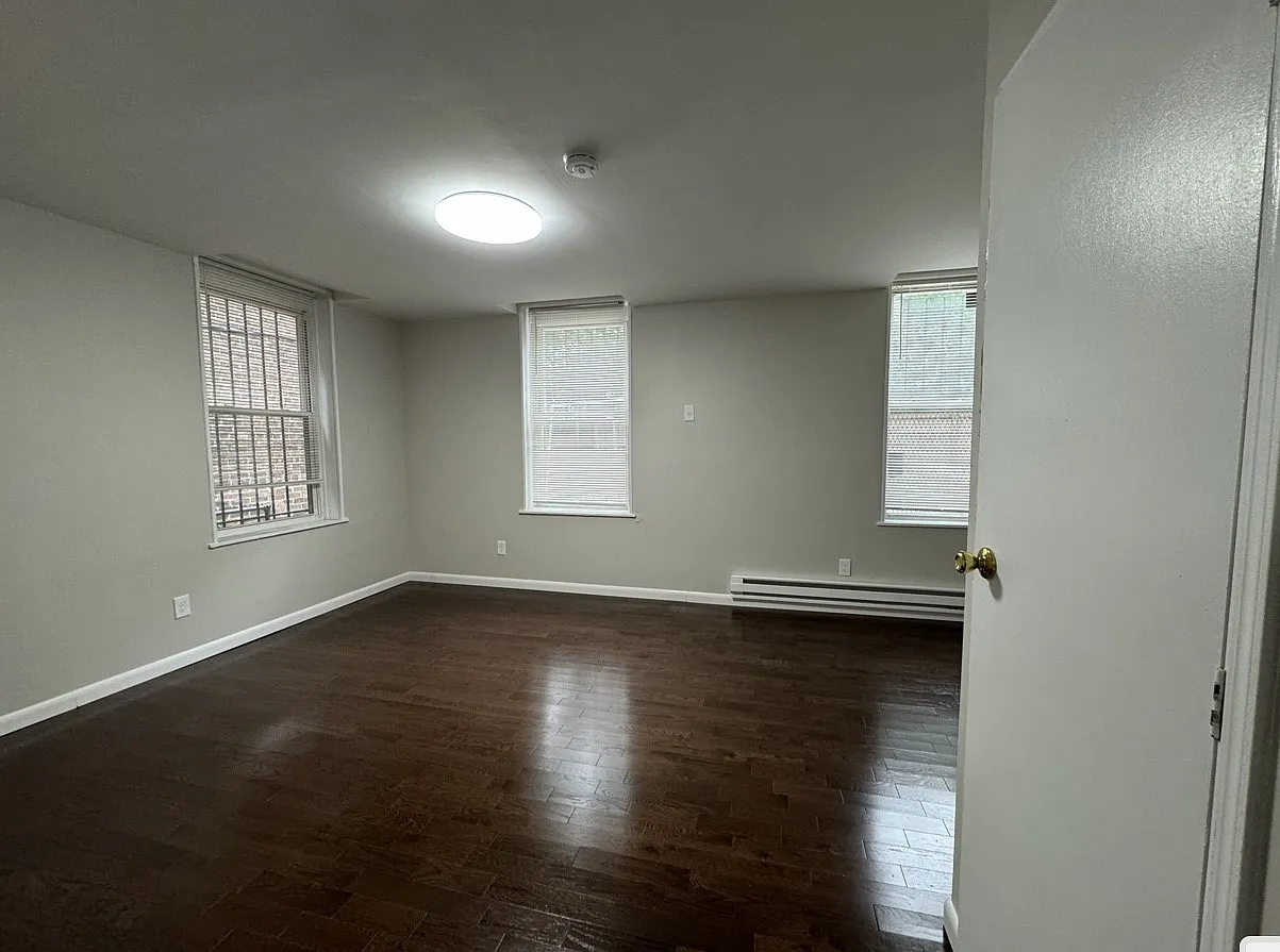 1 bed, 650 sqft, $1,895 — Photo 2