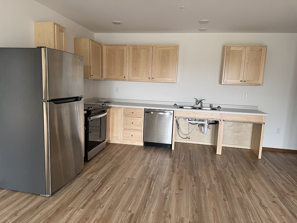1st image of 300 Treml Dr #114