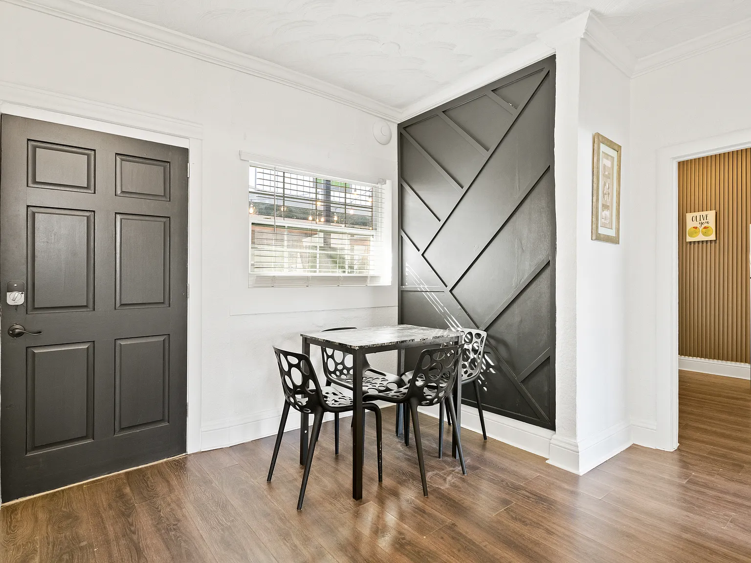 2 bed, 750 sqft, $1,490 — Photo 4
