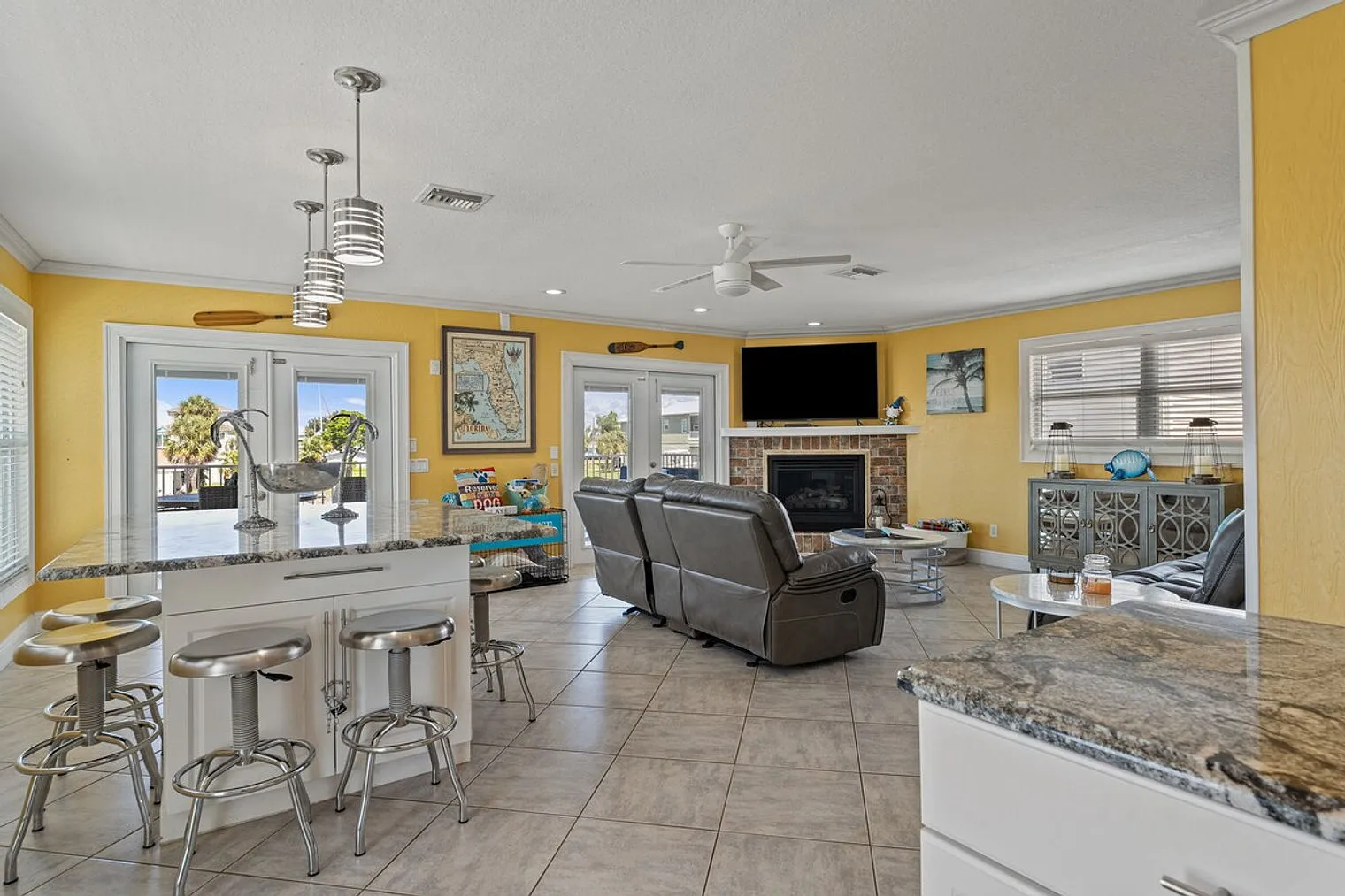 4 bed, 3.0 bath, $4,680 — Photo 2