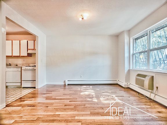 3rd image of 60 Underhill Ave #1D