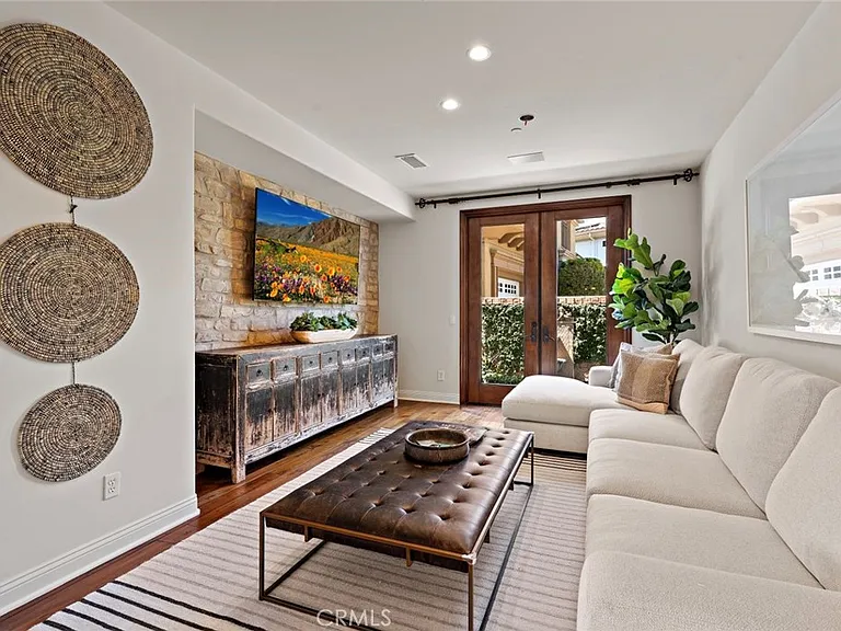 5 Via Monarca St — Photo 16