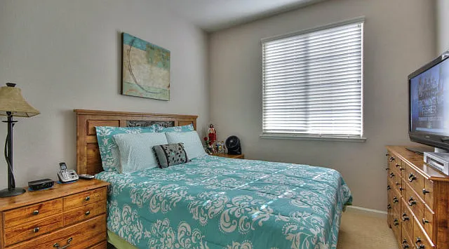 1027 Aquamarine Ter — Photo 14