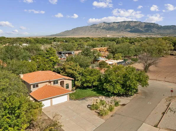 1015 Quail Ct NW, Albuquerque, NM 87114