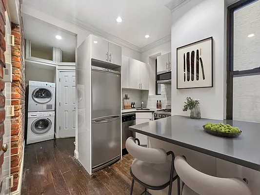 Rented by Dallien Realty Limited Liability Company | media 16