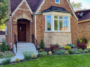 9136 S Oakley Ave, Chicago, IL