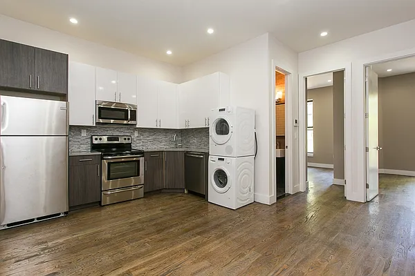 Rented by MNS | media 23