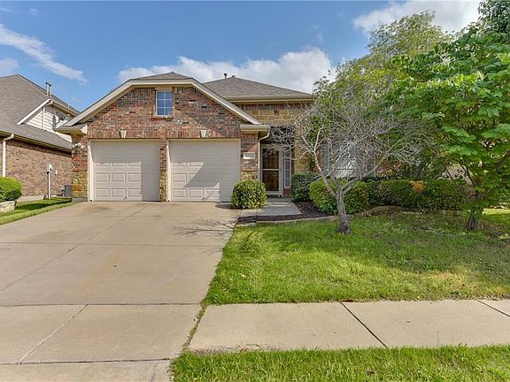 3rd image of 2663 Cove Dr